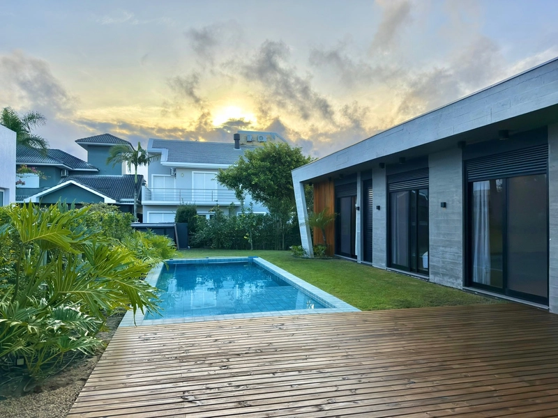 EXCELENTE CASA COM 04 SUÍTES EM CONDOMÍNIO FECHADO!: 27ª foto da galeria de imagens do imóvel