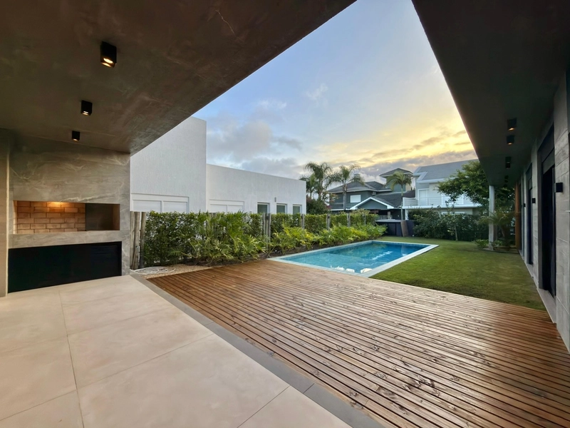EXCELENTE CASA COM 04 SUÍTES EM CONDOMÍNIO FECHADO!: 30ª foto da galeria de imagens do imóvel