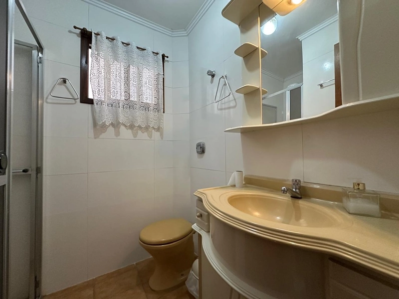 APARTAMENTO MOBILIADO DE 02 DORMITÓRIOS COM DEPENDÊNCIA: 2ª foto da galeria de imagens do imóvel