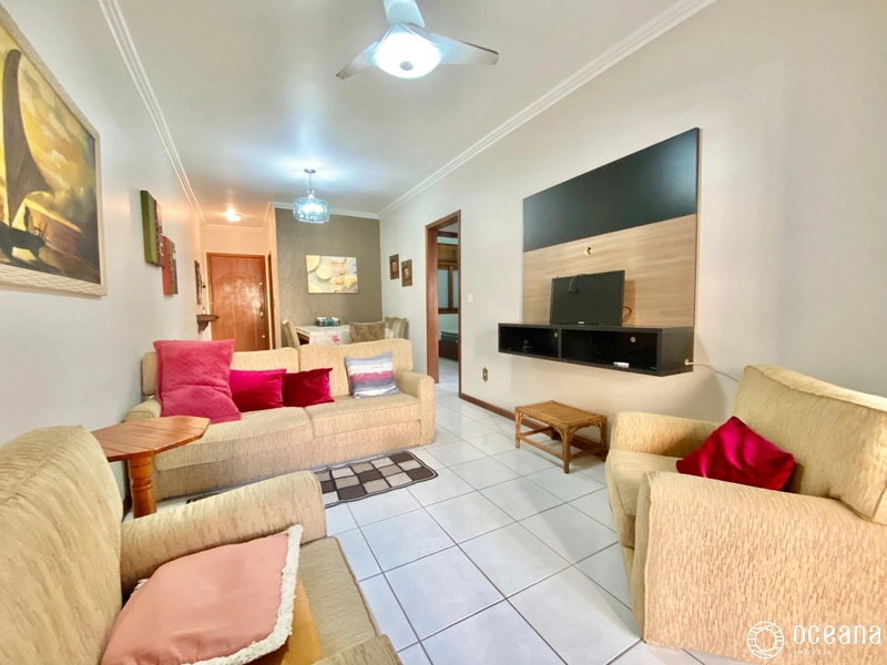 Apartamento de 02 dormitórios + dependência no centro!: 3ª foto da galeria de imagens do imóvel