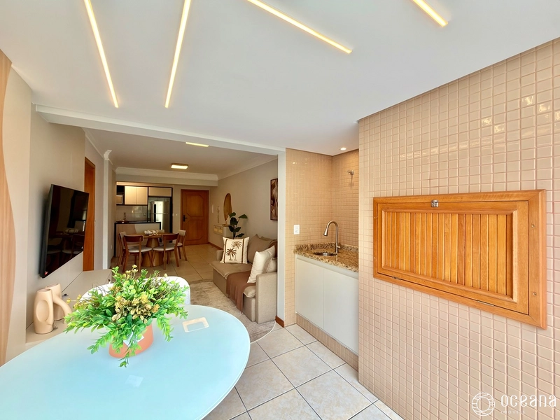APARTAMENTO DE 02 DORMITÓRIOS MOBILIADO E DECORADO COM TERRAÇO PRIVATIVO - VISTA MAR : 5ª foto da galeria de imagens do imóvel