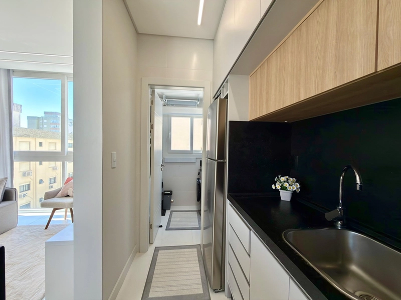 APARTAMENTO À VENDA MOBILIADO E DECORADO,  LESTE/NORTE, VISTA MAR!: 3ª foto da galeria de imagens do imóvel