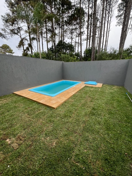 CASA GEMINADA EM CAPÃO NOVO VILLAGE: 2ª foto da galeria de imagens do imóvel