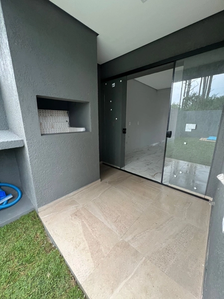 CASA GEMINADA EM CAPÃO NOVO VILLAGE: 1ª foto da galeria de imagens do imóvel