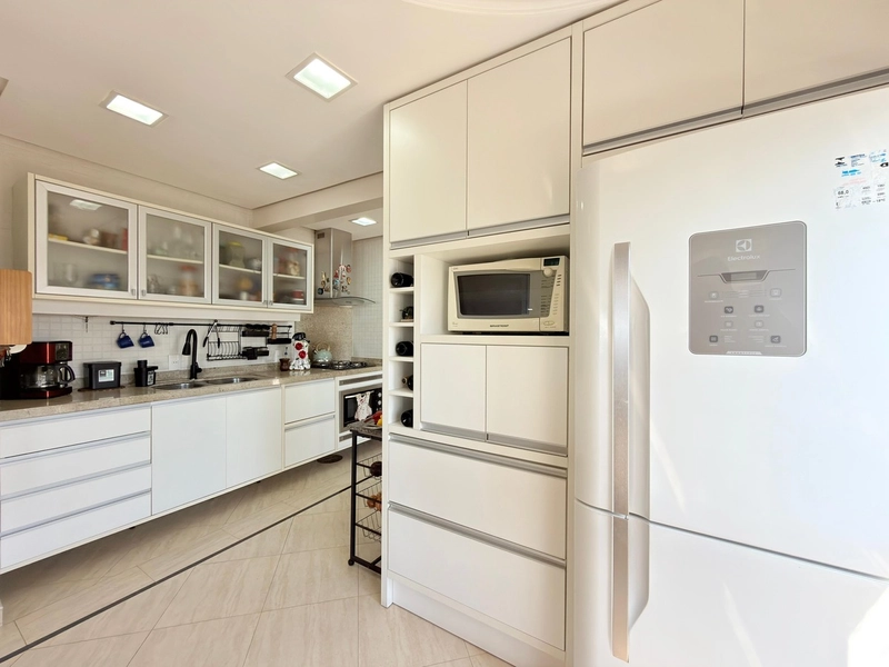 APARTAMENTO À VENDA COM VISTA PARA O MAR COM 3 DORMITÓRIOS E 3 VAGAS: 12ª foto da galeria de imagens do imóvel