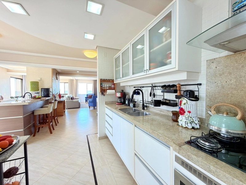 APARTAMENTO À VENDA COM VISTA PARA O MAR COM 3 DORMITÓRIOS E 3 VAGAS: 10ª foto da galeria de imagens do imóvel