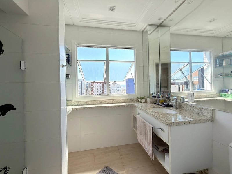 APARTAMENTO À VENDA COM VISTA PARA O MAR COM 3 DORMITÓRIOS E 3 VAGAS: 21ª foto da galeria de imagens do imóvel