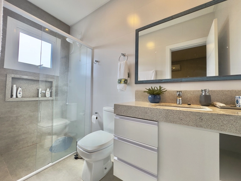 CASA EM COND. FECHADO COMPOSTA POR 05 SUÍTES - INFRA COMPLETA!: 11ª foto da galeria de imagens do imóvel