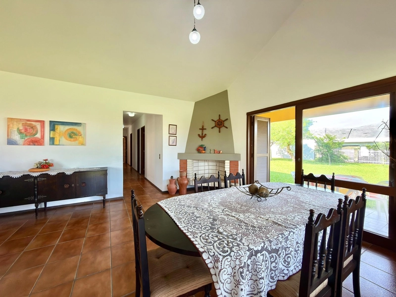 CASA EM SUPER LOTE  VENDA CENTRO E PRÓXIMA A BEIRA MAR: 3ª foto da galeria de imagens do imóvel