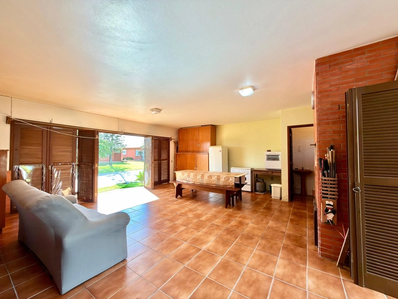 CASA EM SUPER LOTE  VENDA CENTRO E PRÓXIMA A BEIRA MAR: 9ª foto da galeria de imagens do imóvel