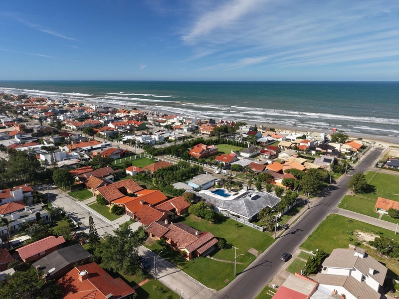 CASA EM SUPER LOTE  VENDA CENTRO E PRÓXIMA A BEIRA MAR: 7ª foto da galeria de imagens do imóvel