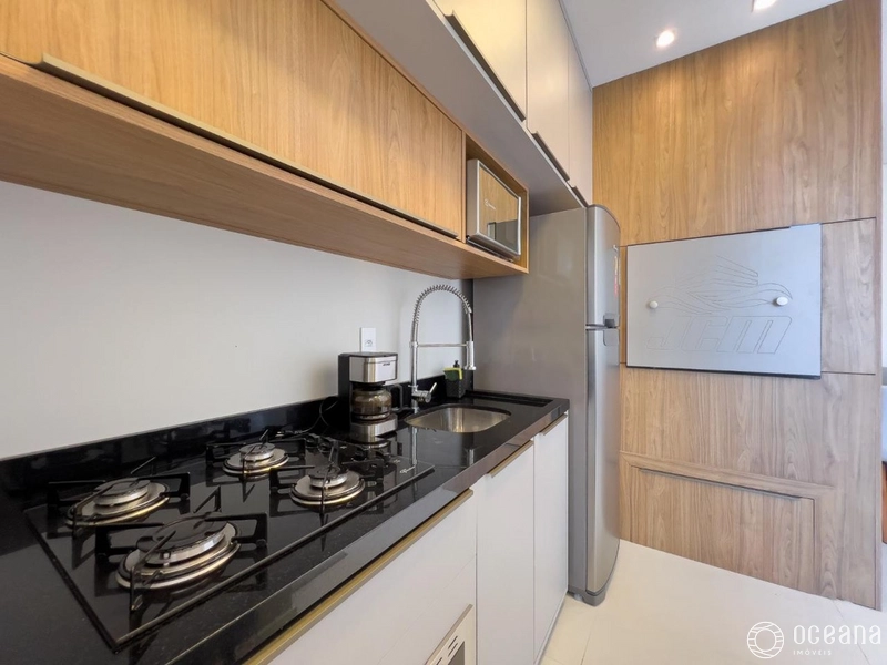 APARTAMENTO DE 02 DORMITÓRIOS FINAMENTE MOBILIADO E DECORADO: 14ª foto da galeria de imagens do imóvel