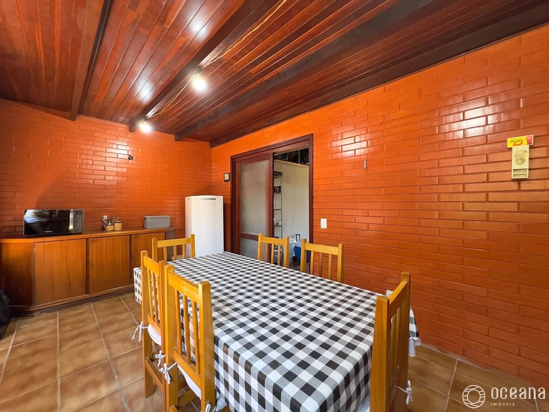Casa à Venda no Centro de Xangri-Lá: 34ª foto da galeria de imagens do imóvel