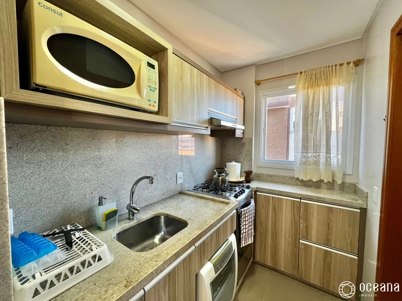 APARTAMENTO MOBILIADO E DECORADO DE 02 DORMITÓRIOS NO CENTRO DE CAPÃO!: 12ª foto da galeria de imagens do imóvel