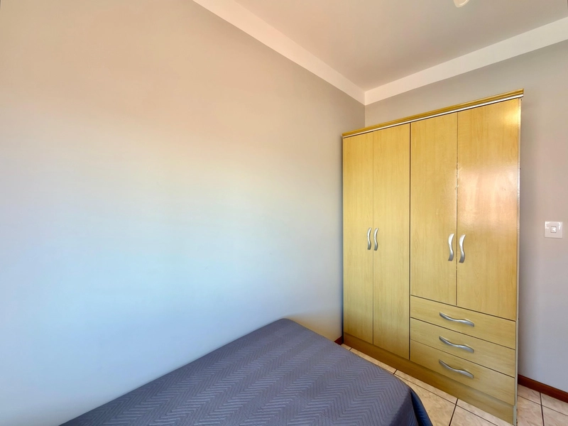 APARTAMENTO MOBILIADO DE 02 DORMITÓRIOS COM VISTA PARA  O  MAR!: 16ª foto da galeria de imagens do imóvel
