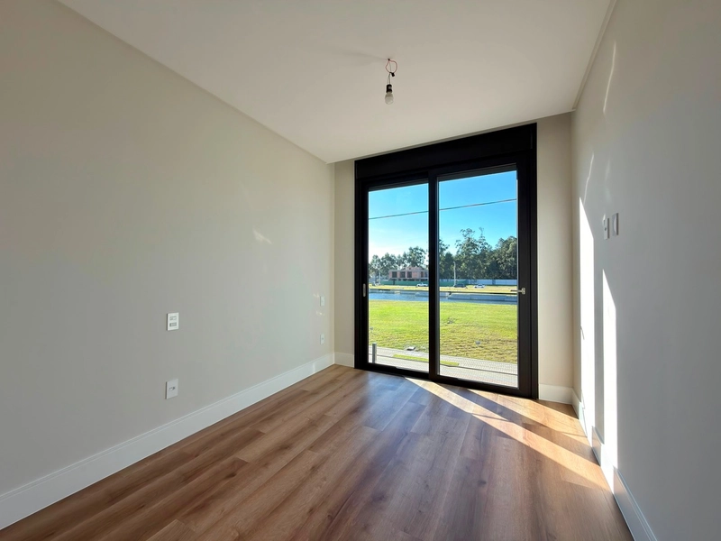 CASA COM 03 SUÍTES EM CONDOMÍNIO DE ALTO PADRÃO!: 30ª foto da galeria de imagens do imóvel