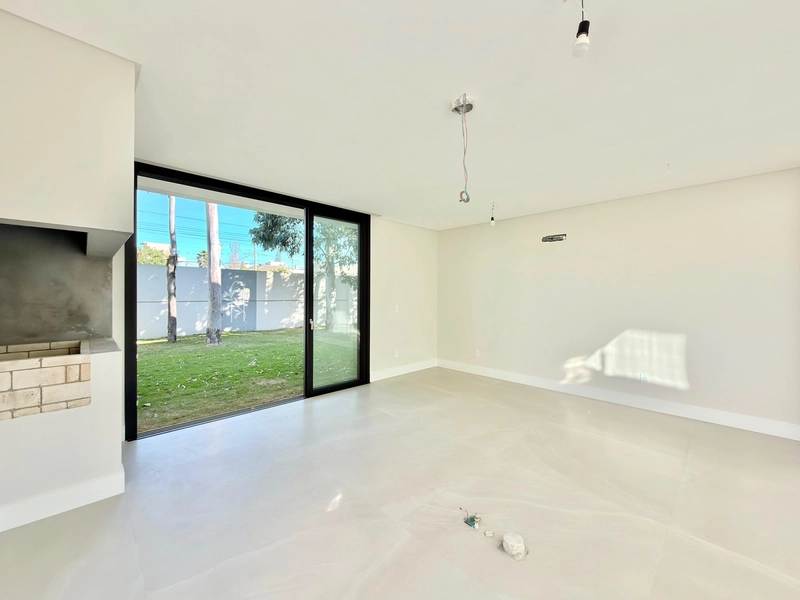 CASA COM 03 SUÍTES EM CONDOMÍNIO DE ALTO PADRÃO!: 20ª foto da galeria de imagens do imóvel