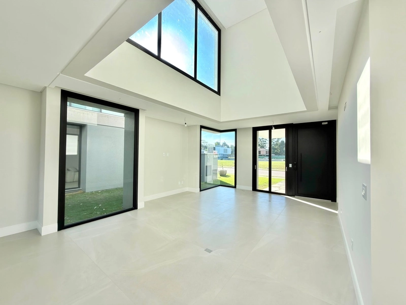 CASA COM 03 SUÍTES EM CONDOMÍNIO DE ALTO PADRÃO!: 3ª foto da galeria de imagens do imóvel
