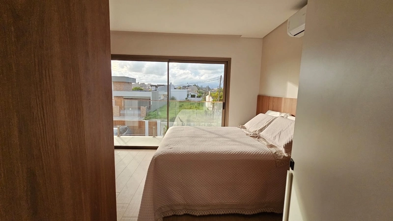 EXCELENTE CASA DE BAIRRO PRÓXIMA AO CONDOMÍNIO LAS DUNAS: 13ª foto da galeria de imagens do imóvel