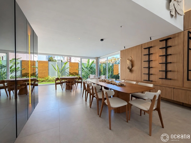 SOBRADO MOBILIADO E DECORADO COMPOSTO POR 05 SUÍTES : 5ª foto da galeria de imagens do imóvel