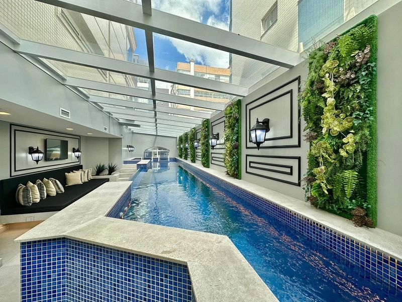 APARTAMENTO À VENDA EM EDIFÍCIO NEOCLÁSSICO EM CAPÃO DA CANOA!: 1ª foto da galeria de imagens do imóvel