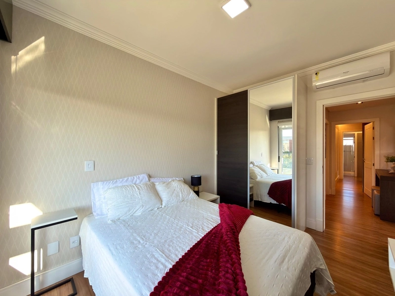SOBRADO MOBILIADO E DECORADO COMPOSTO POR 06 DORMITÓRIOS + DEPENDÊNCIA: 2ª foto da galeria de imagens do imóvel