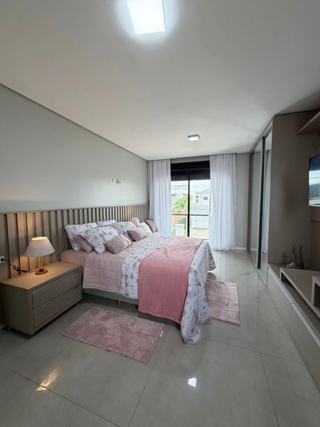 CASA SEMI MOBILIADA EM CONDOMÍNIO FECHADO!: 2ª foto da galeria de imagens do imóvel