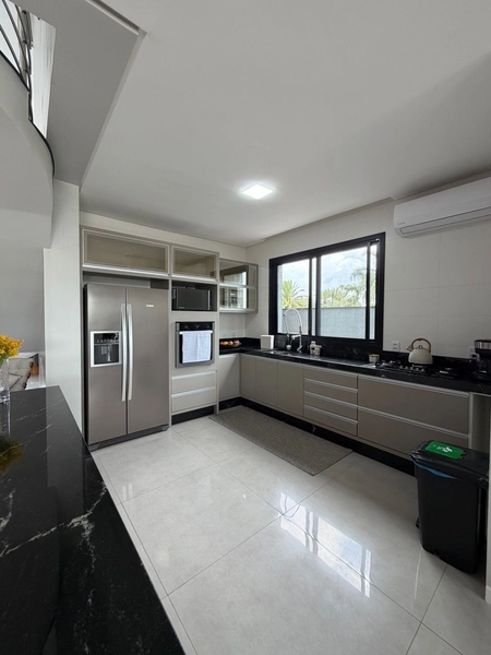 CASA SEMI MOBILIADA EM CONDOMÍNIO FECHADO!: 4ª foto da galeria de imagens do imóvel