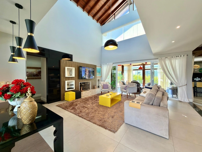 EXCELENTE CASA À VENDA EM CONDOMÍNIO NÁUTICO: 2ª foto da galeria de imagens do imóvel