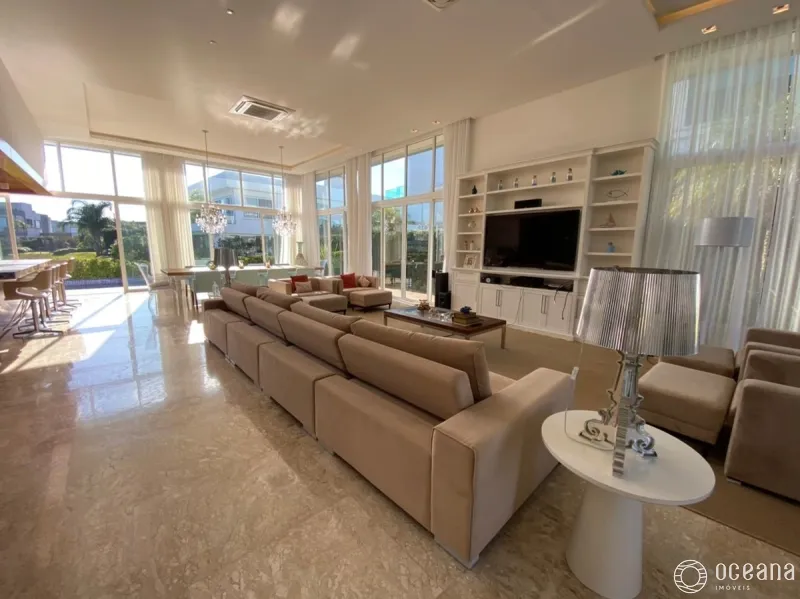 Casa com 5 suítes em condomínio fechado !!: 4ª foto da galeria de imagens do imóvel