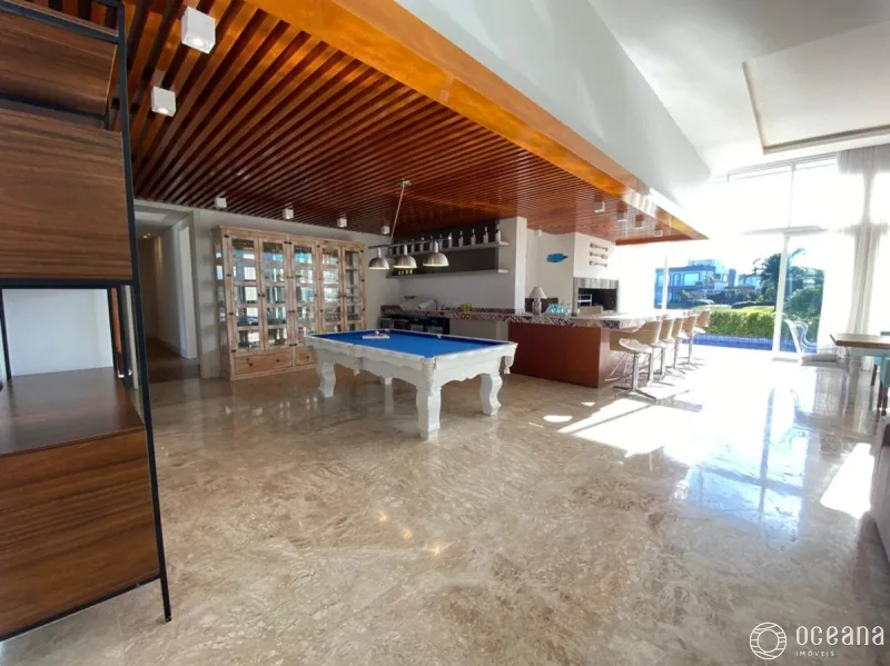 Casa com 5 suítes em condomínio fechado !!: 9ª foto da galeria de imagens do imóvel