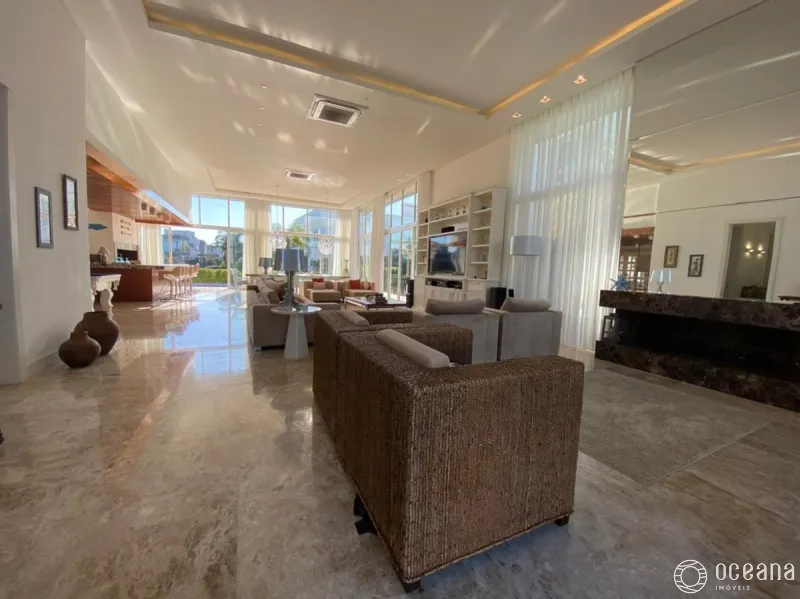Casa com 5 suítes em condomínio fechado !!: 6ª foto da galeria de imagens do imóvel