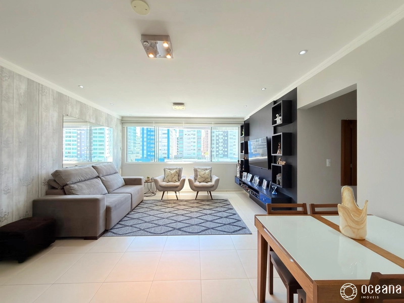 APARTAMENTO À VENDA DE 03 DORMITÓRIOS DE FRENTE PARA PRAÇA: 14ª foto da galeria de imagens do imóvel