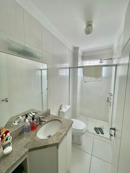 APARTAMENTO DE 02 DORMITÓRIOS COM SACADA DE FRENTE E VISTA LIBERADA!: 3ª foto da galeria de imagens do imóvel