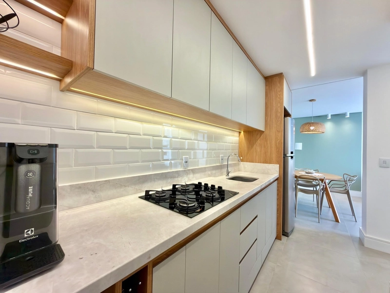 APARTAMENTO ESPAÇOSO, TOTALMENTE REFORMADO, PRONTO PARA USUFRUIR.: 8ª foto da galeria de imagens do imóvel