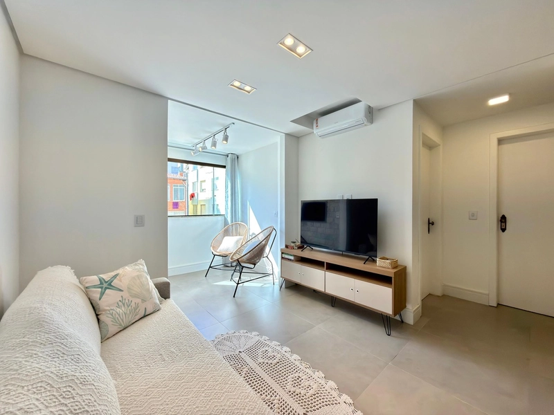 APARTAMENTO ESPAÇOSO, TOTALMENTE REFORMADO, PRONTO PARA USUFRUIR.: 12ª foto da galeria de imagens do imóvel