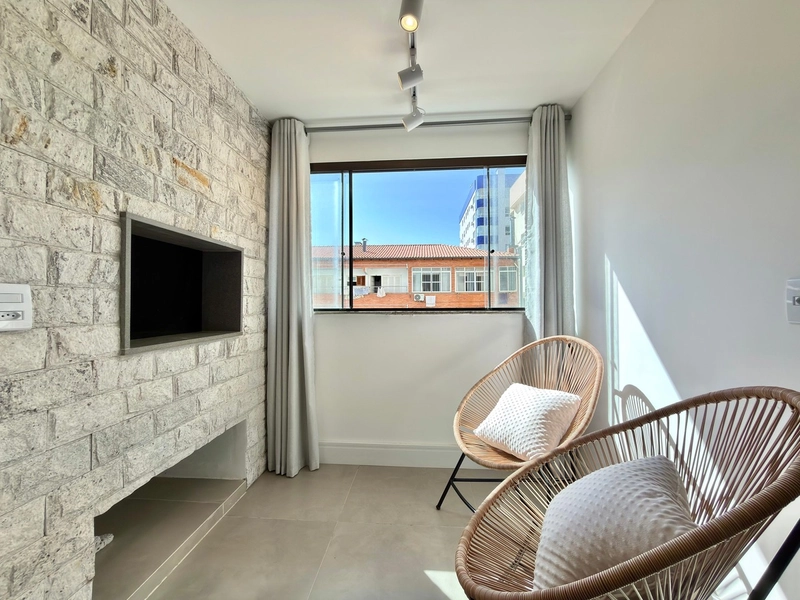 APARTAMENTO ESPAÇOSO, TOTALMENTE REFORMADO, PRONTO PARA USUFRUIR.: 4ª foto da galeria de imagens do imóvel