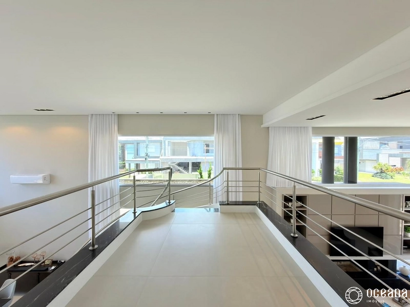 CASA COMPOSTA POR 04 SUÍTES EM CONDOMÍNIO FECHADO COM INFRA COMPLETA!: 7ª foto da galeria de imagens do imóvel