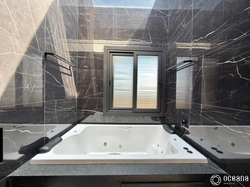 CASA EM CONDOMÍNIO FECHADO DE ESQUINA BEIRA LAGO!: 42ª foto da galeria de imagens do imóvel
