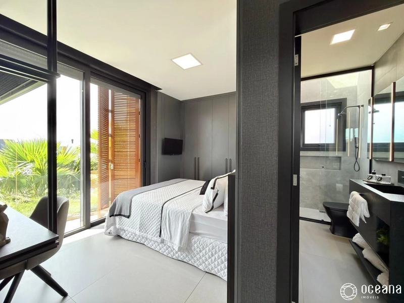 CASA EM CONDOMÍNIO FECHADO DE ESQUINA BEIRA LAGO!: 43ª foto da galeria de imagens do imóvel