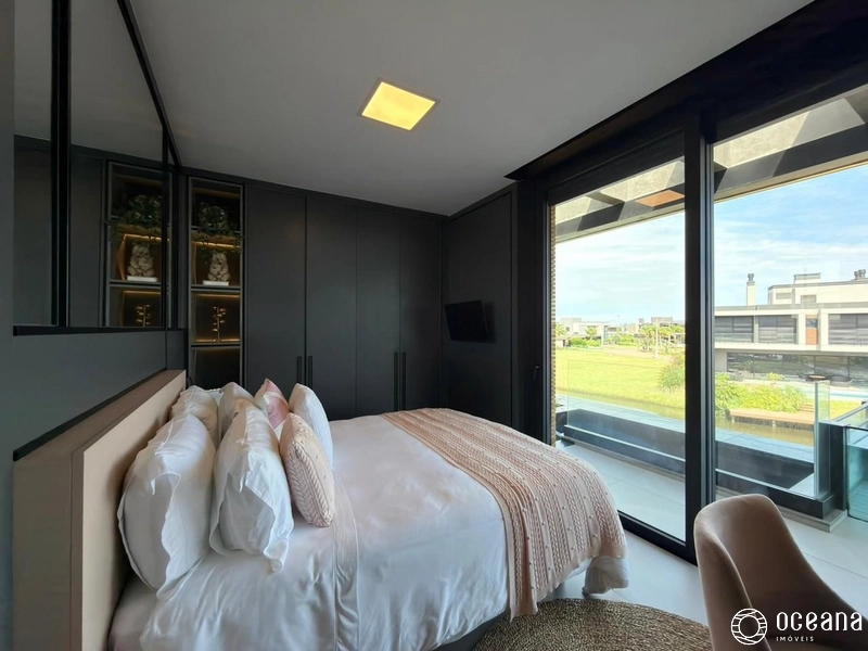 CASA EM CONDOMÍNIO FECHADO DE ESQUINA BEIRA LAGO!: 20ª foto da galeria de imagens do imóvel