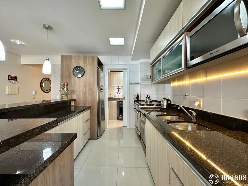 APARTAMENTO À VENDA  INFRA COMPLETA E VISTA PARA O MAR!: 7ª foto da galeria de imagens do imóvel