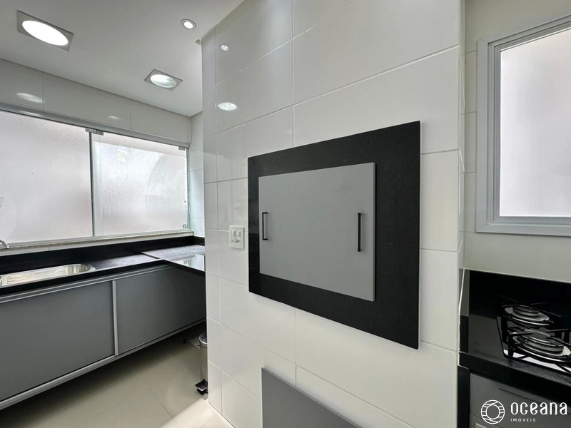 APARTAMENTO DE 02 DORMITÓRIOS MOBILIADO E DECORADO NO CENTRO: 2ª foto da galeria de imagens do imóvel