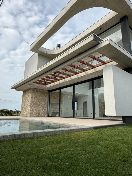 CASA EM CONSTRUÇÃO EM CONDOMÍNIO FECHADO!: 7ª foto da galeria de imagens do imóvel