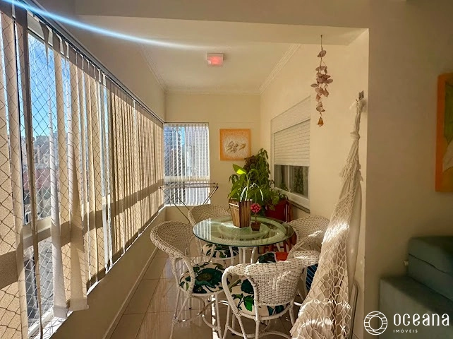 APARTAMENTO MOBILIADO DE 02 DORMITÓRIOS COM SACADA DE FRENTE E VAGA DE GARAGEM!: 3ª foto da galeria de imagens do imóvel