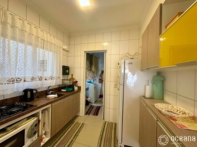 APARTAMENTO MOBILIADO DE 02 DORMITÓRIOS COM SACADA DE FRENTE E VAGA DE GARAGEM!: 11ª foto da galeria de imagens do imóvel