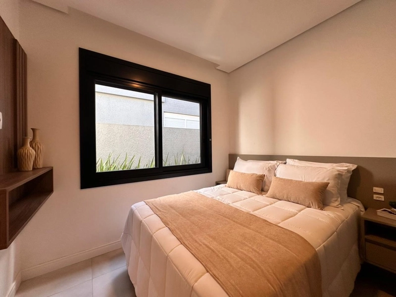 CASA DE 04 SUÍTES, DECORADA EM CONDOMÍNIO FECHADO COM INFRA COMPLETA!: 2ª foto da galeria de imagens do imóvel
