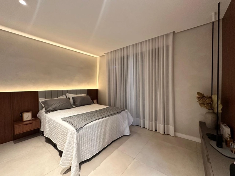 CASA DE 04 SUÍTES, DECORADA EM CONDOMÍNIO FECHADO COM INFRA COMPLETA!: 9ª foto da galeria de imagens do imóvel