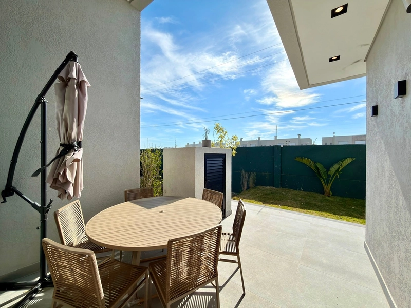EXCELENTE CASA MOB E DECORADA COM 04 SUÍTES INDEPENDENTES!: 13ª foto da galeria de imagens do imóvel