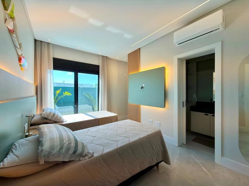 EXCELENTE CASA MOB E DECORADA COM 04 SUÍTES INDEPENDENTES!: 35ª foto da galeria de imagens do imóvel